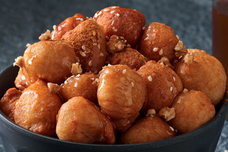 Λουκουμαδάκια, τα ελληνικά μίνι ντόνατ